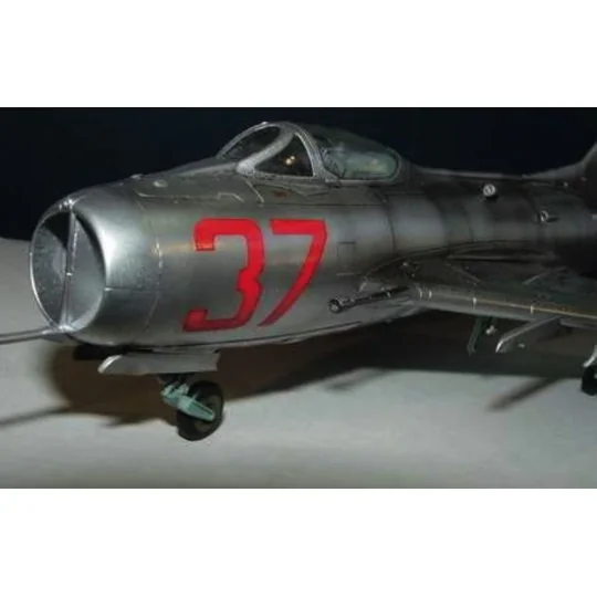 MiG-19 S Farmer C, 1/48 - Trumpeter 02803 MiG-19 S Farmer C, 1/48 - Trumpeter 02803