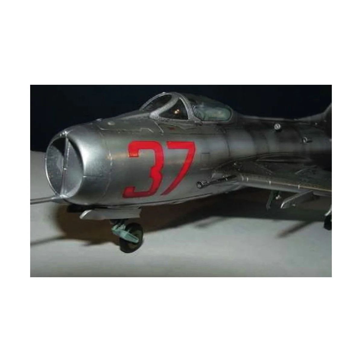 MiG-19 S Farmer C - Trumpeter 02803