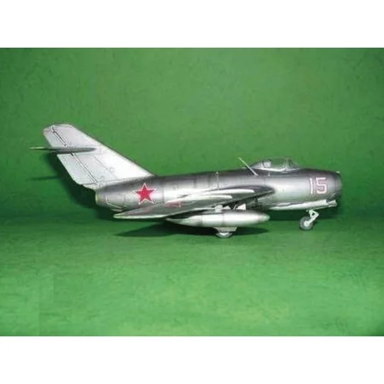 MiG-15 bis Fagot - Trumpeter 02806
