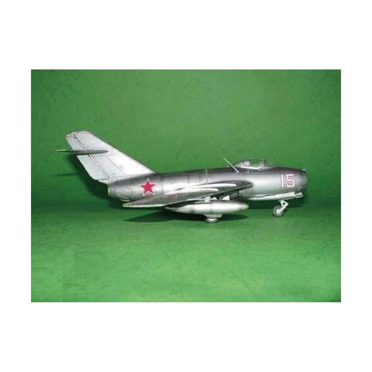 MiG-15 bis Fagot, 1/48 - Trumpeter 02806