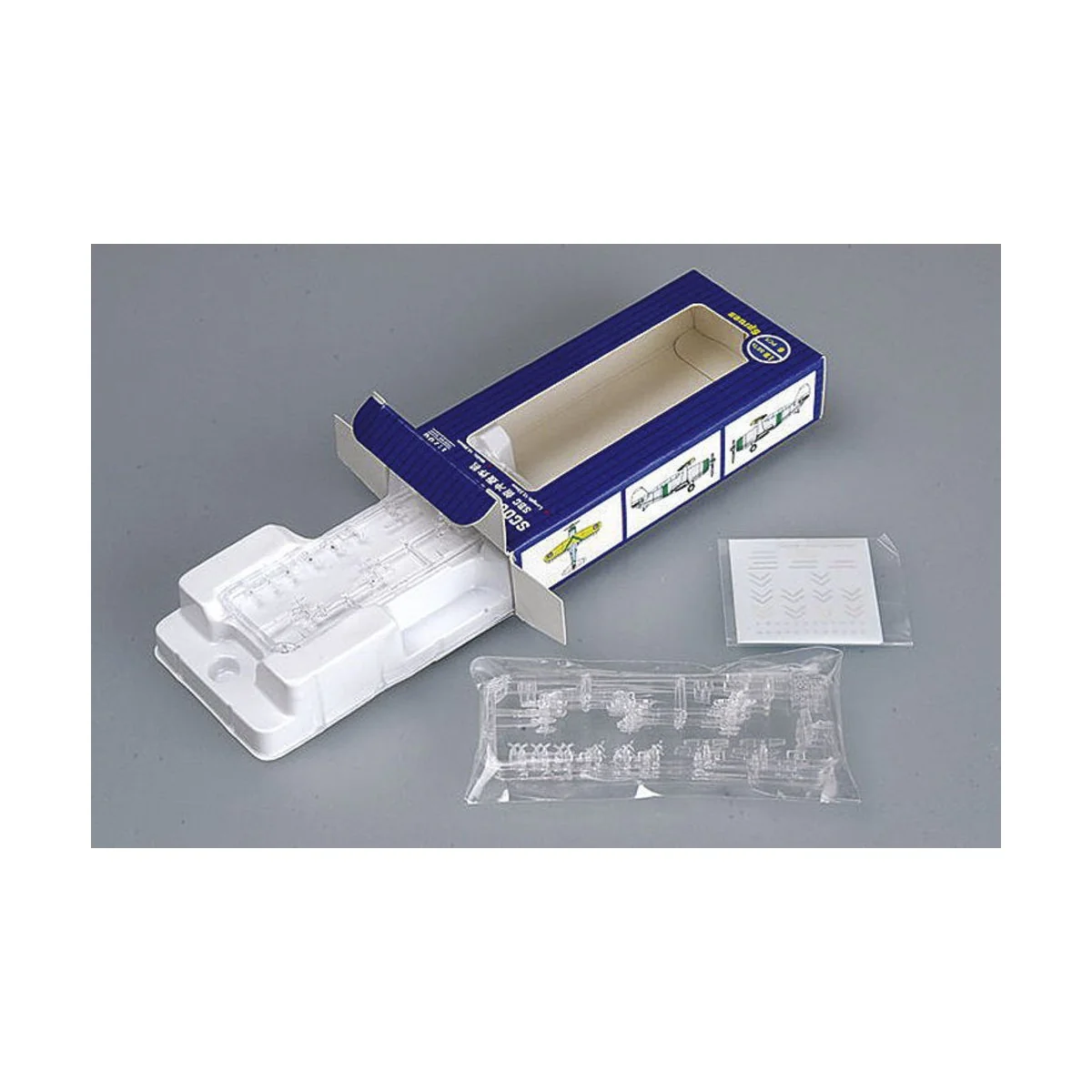 SBC Scout Bomber (18 St.), 1/700 - Trumpeter 03441