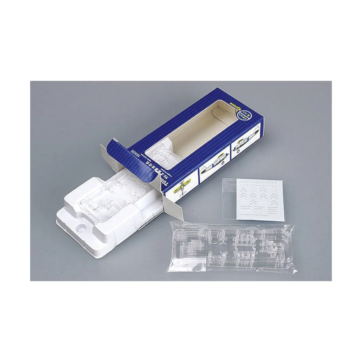 TG-2 Torpedo Bomber (12 St.), 1/700 - Trumpeter 03446