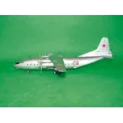 Antonov An-12 BK Cub, 1/100 - Trumpeter 04001