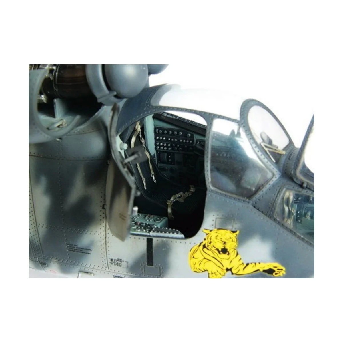 Mil Mi-24 V Hind-E, 1/35 - Trumpeter 05103 Mil Mi-24 V Hind-E, 1/35 - Trumpeter 05103