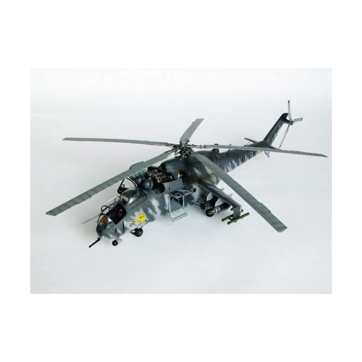 Mil Mi-24 V Hind-E, 1/35 - Trumpeter 05103 Mil Mi-24 V Hind-E, 1/35 - Trumpeter 05103