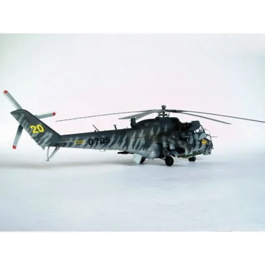 Mil Mi-24 V Hind-E - Trumpeter 05103