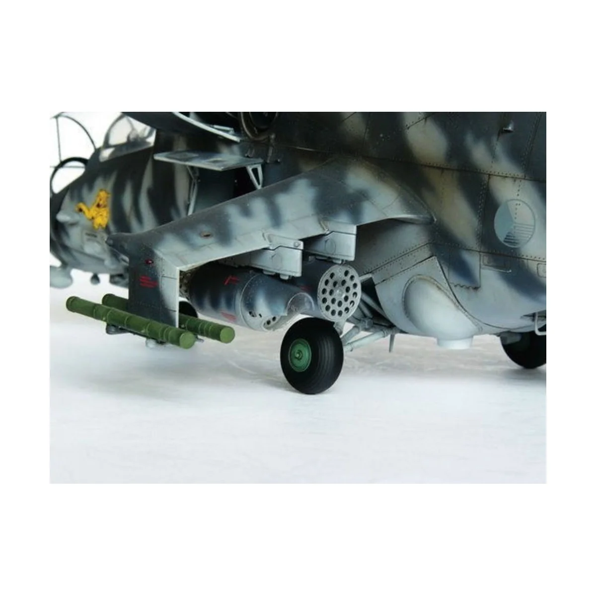 Mil Mi-24 V Hind-E, 1/35 - Trumpeter 05103 Mil Mi-24 V Hind-E, 1/35 - Trumpeter 05103