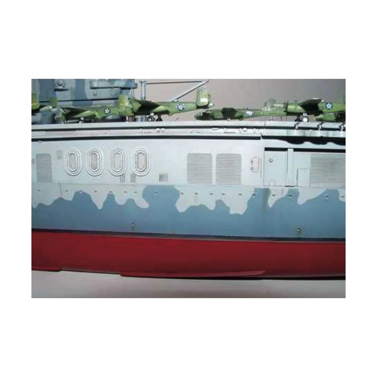 Flugzeugträger USS Hornet CV 8 - Trumpeter 05601