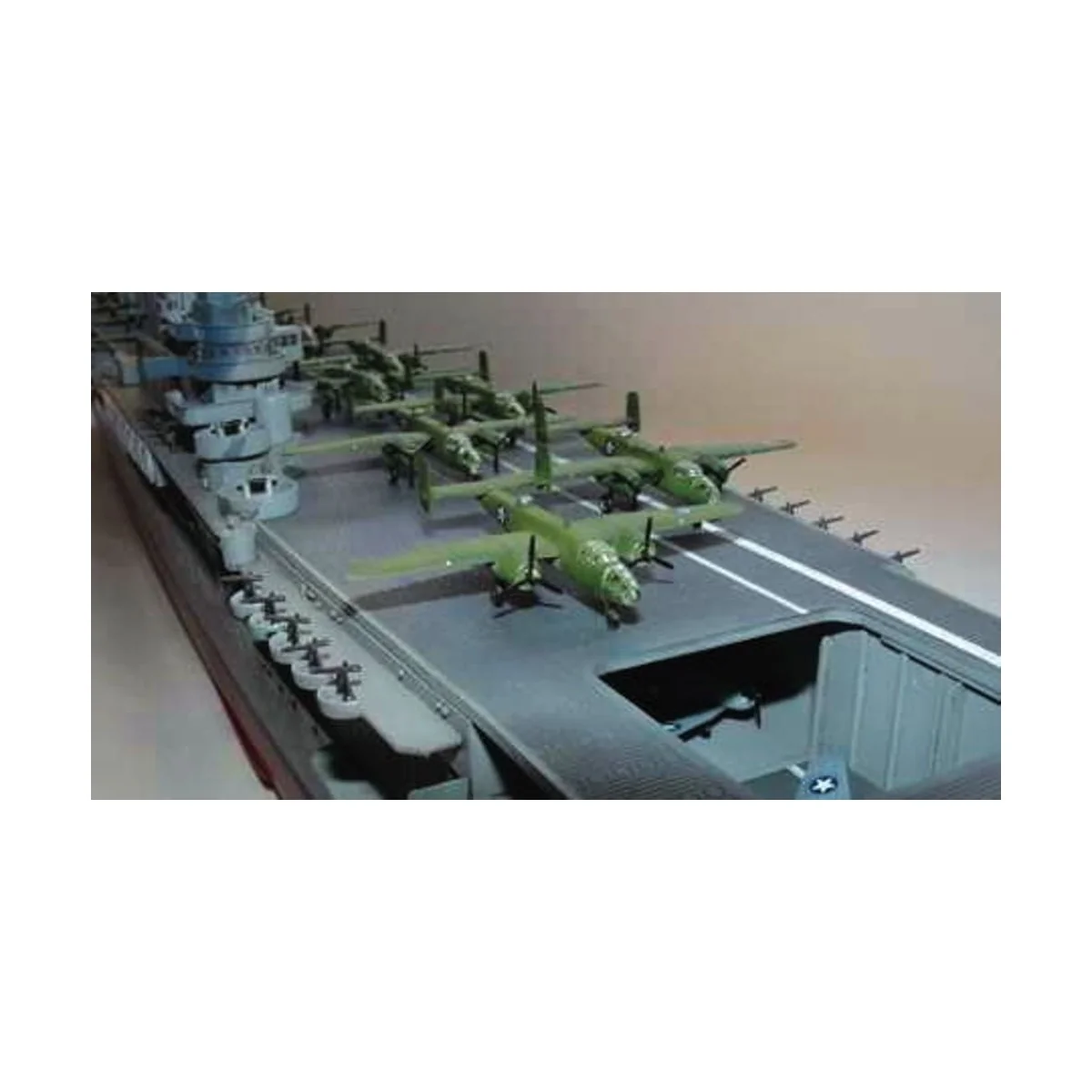 Flugzeugträger USS Hornet CV 8, 1/350 - Trumpeter 05601