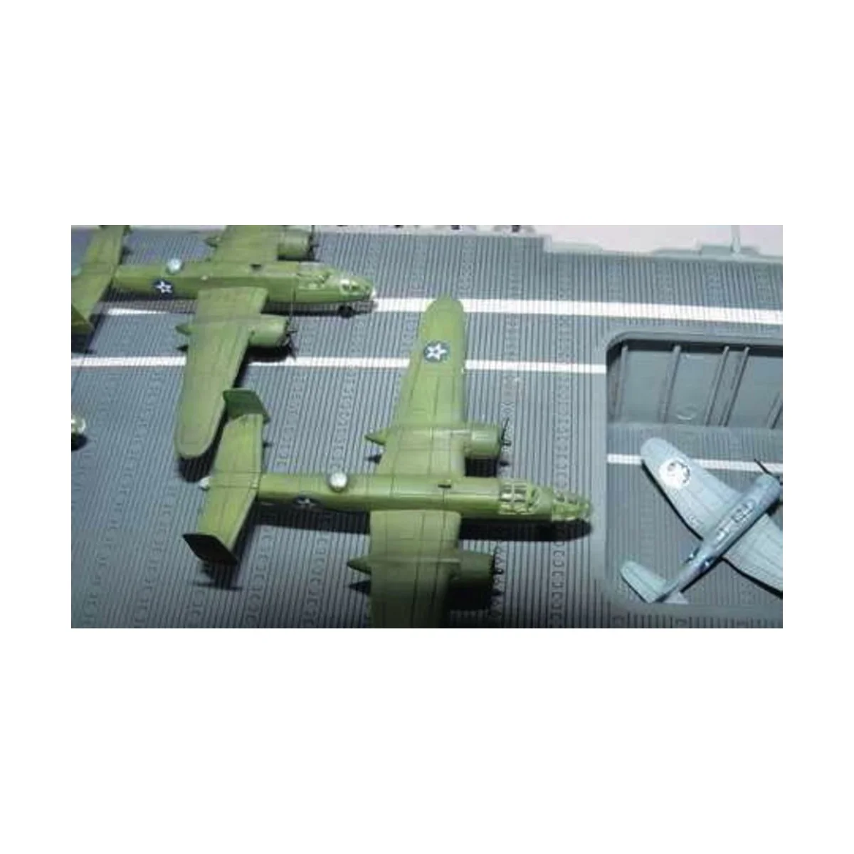 Flugzeugträger USS Hornet CV 8, 1/350 - Trumpeter 05601