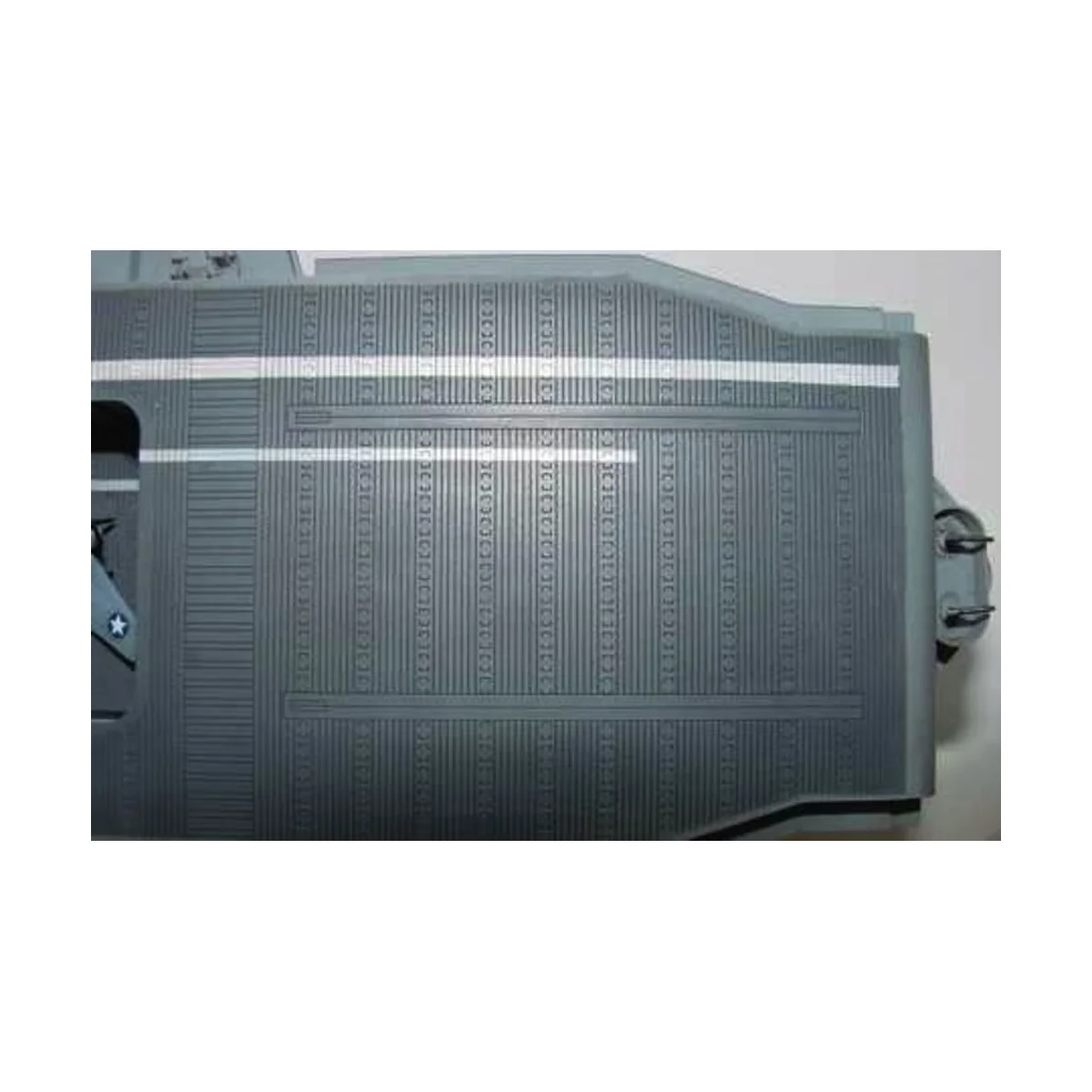 Flugzeugträger USS Hornet CV 8 - Trumpeter 05601