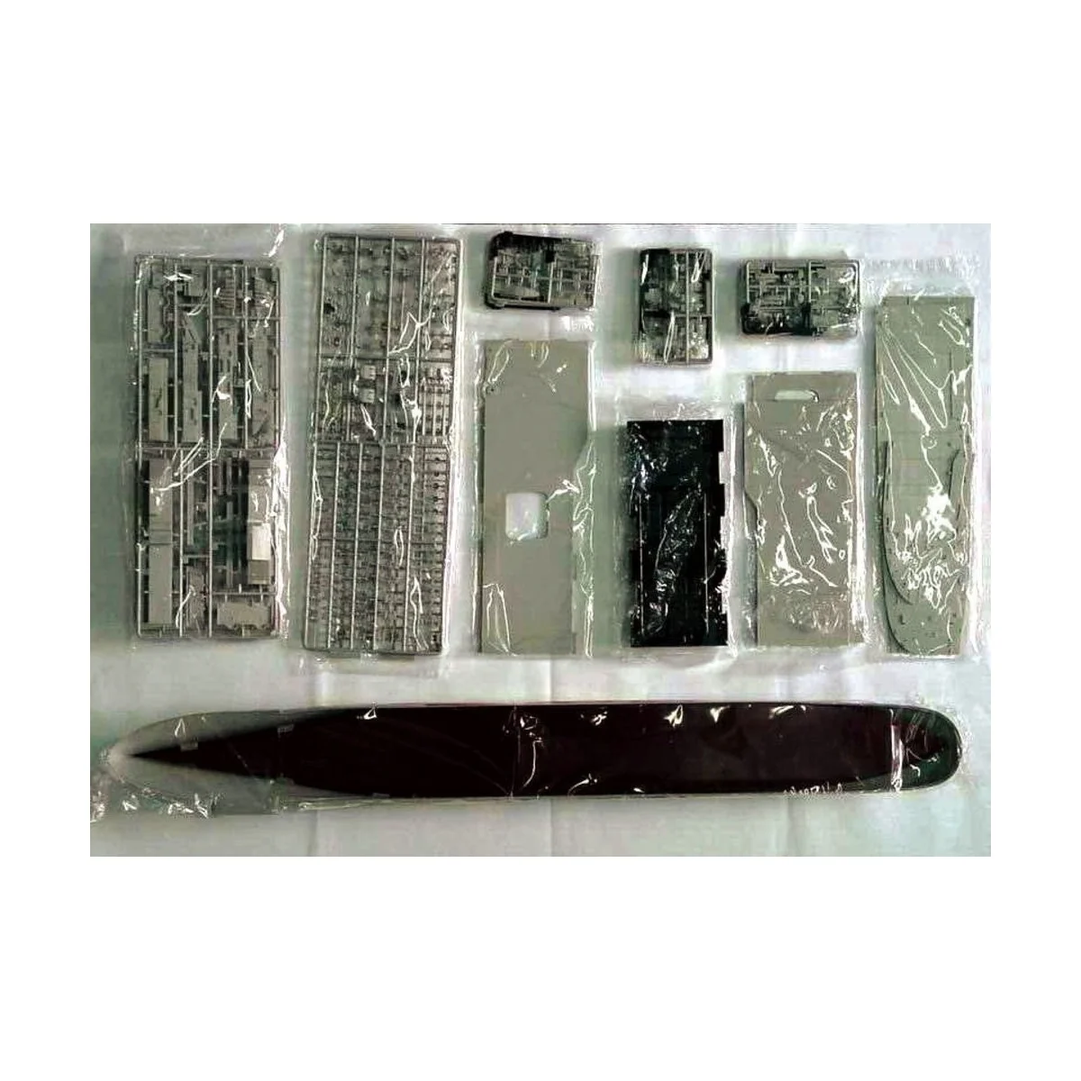 Flugzeugträger USS Essex CV 9, 1/350 - Trumpeter 05602