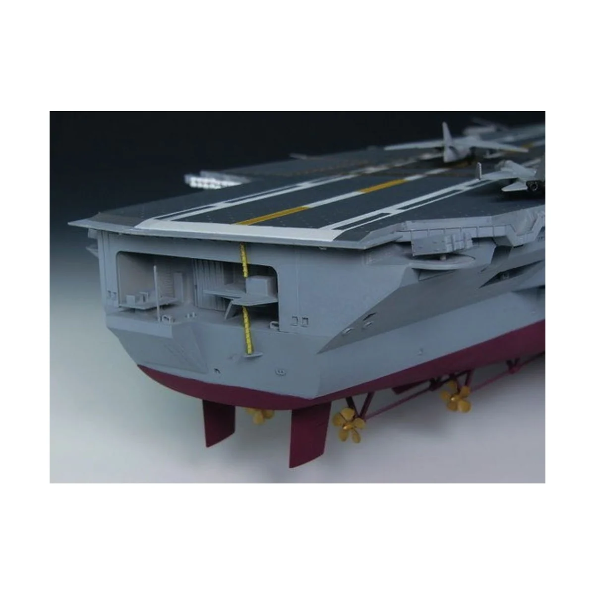 Flugzeugträger USS Nimitz CVN-68 1975, 1/350 - Trumpeter 05605 Flugzeugträger USS Nimitz CVN-68 1975, 1/350 - Trumpeter 05605