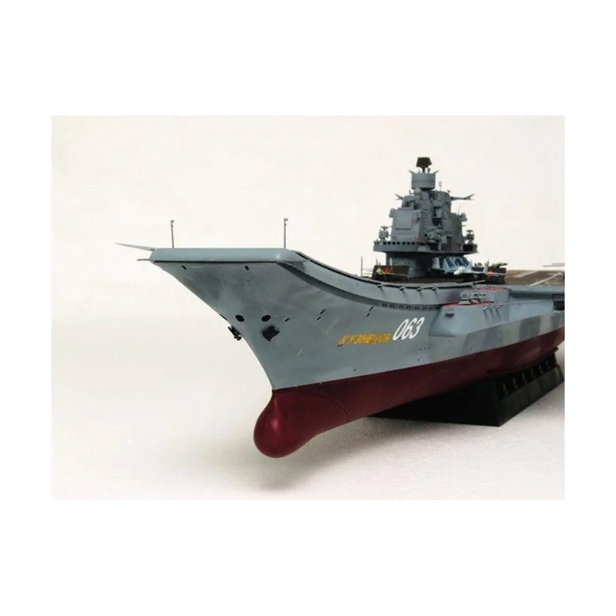 USSR AC Admiral Kuznetsov, 1/350 - Trumpeter 05606 USSR AC Admiral Kuznetsov, 1/350 - Trumpeter 05606