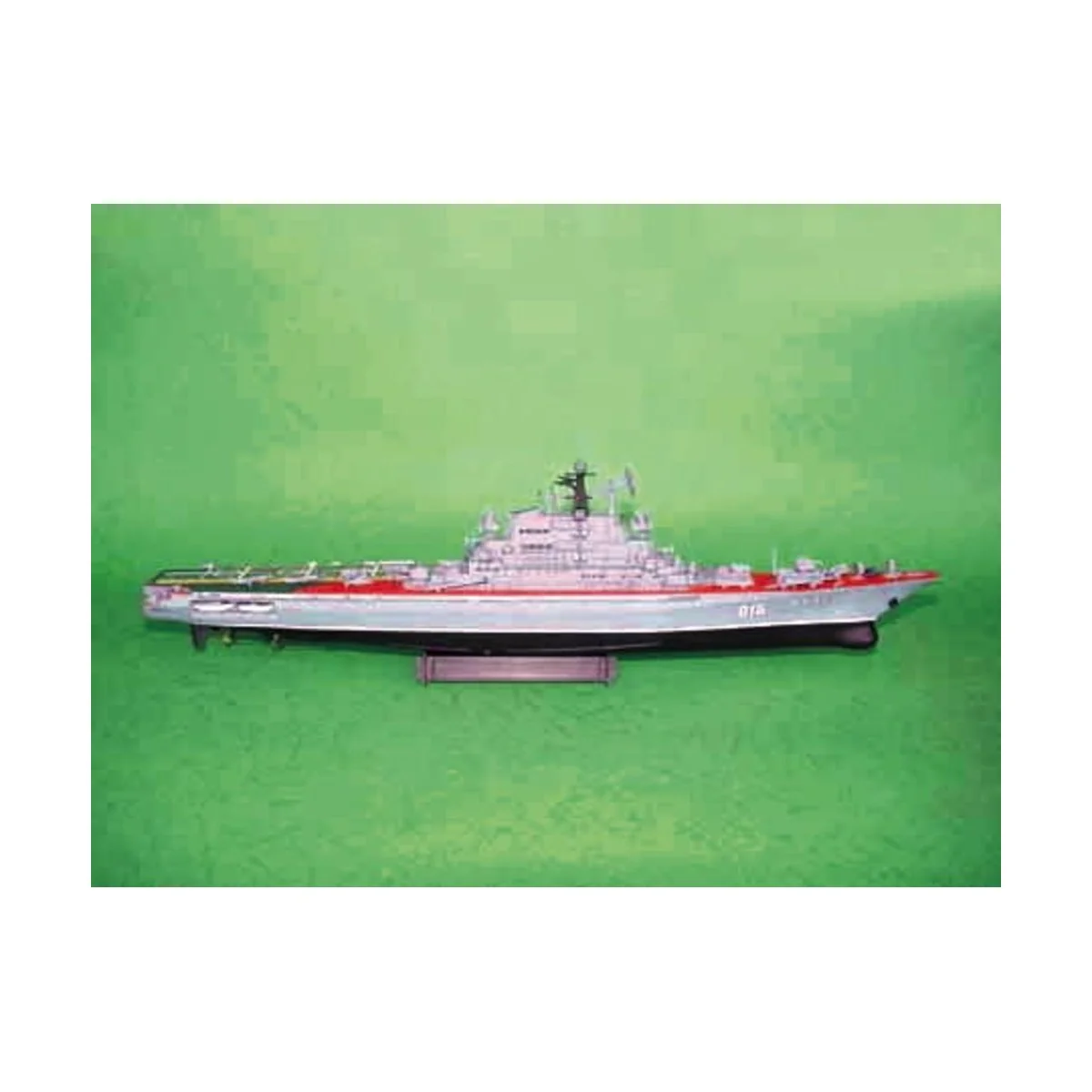 Flugzeugträger USSR Minsk, 1/700 - Trumpeter 05703