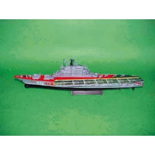 Flugzeugträger USSR Kiev, 1/700 - Trumpeter 05704 Flugzeugträger USSR Kiev, 1/700 - Trumpeter 05704