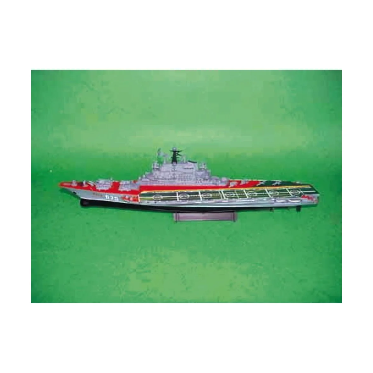 Flugzeugträger USSR Kiev, 1/700 - Trumpeter 05704 Flugzeugträger USSR Kiev, 1/700 - Trumpeter 05704