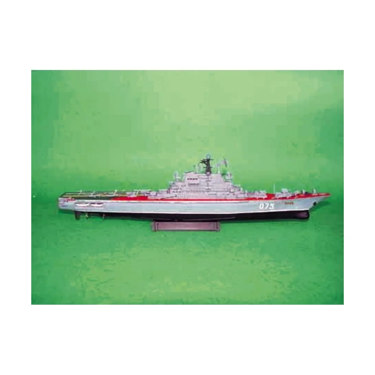 Flugzeugträger USSR Kiev - Trumpeter 05704