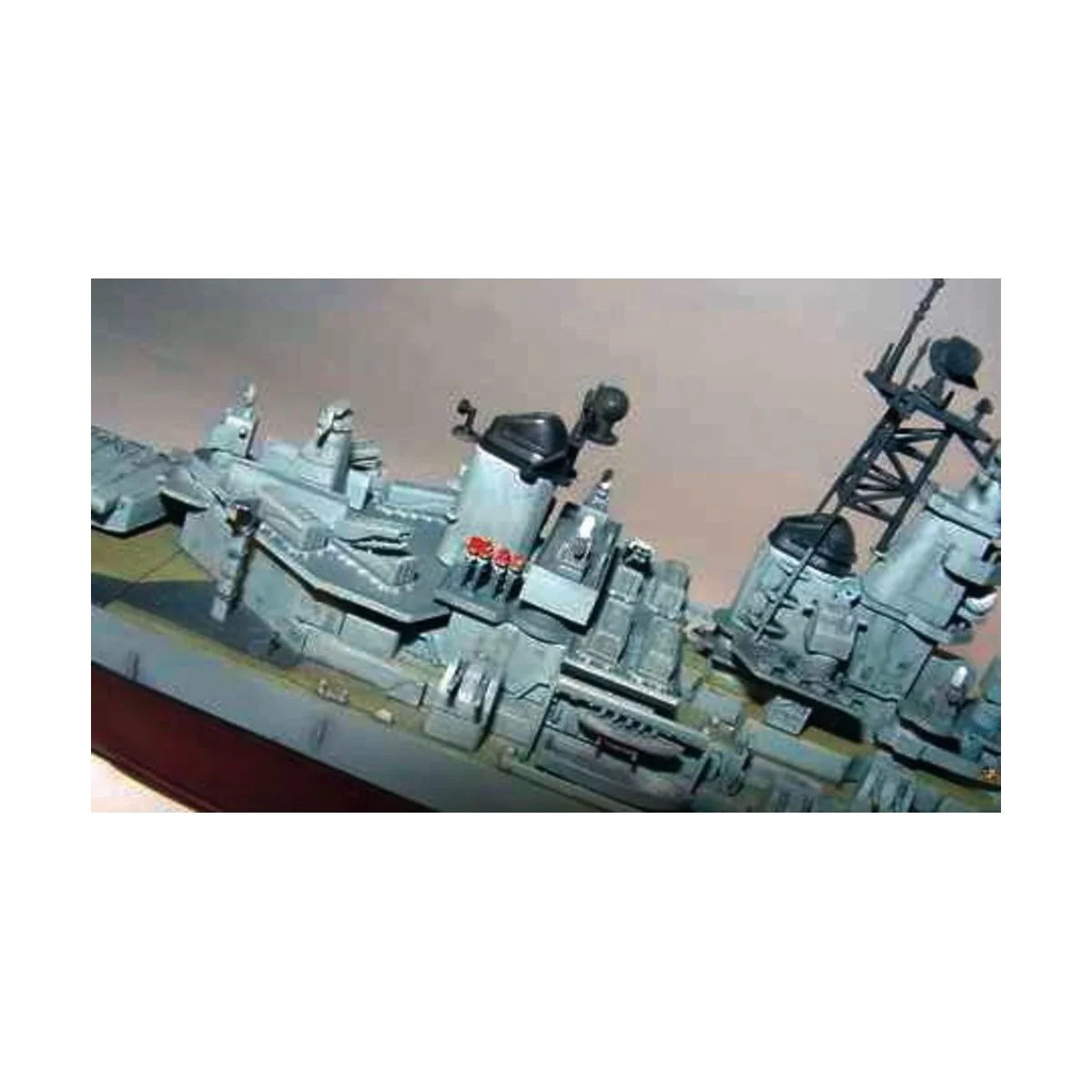 Schlachtschiff USS Wisconsin BB-64 1991, 1/700 - Trumpeter 05706 Schlachtschiff USS Wisconsin BB-64 1991, 1/700 - Trumpeter 05706