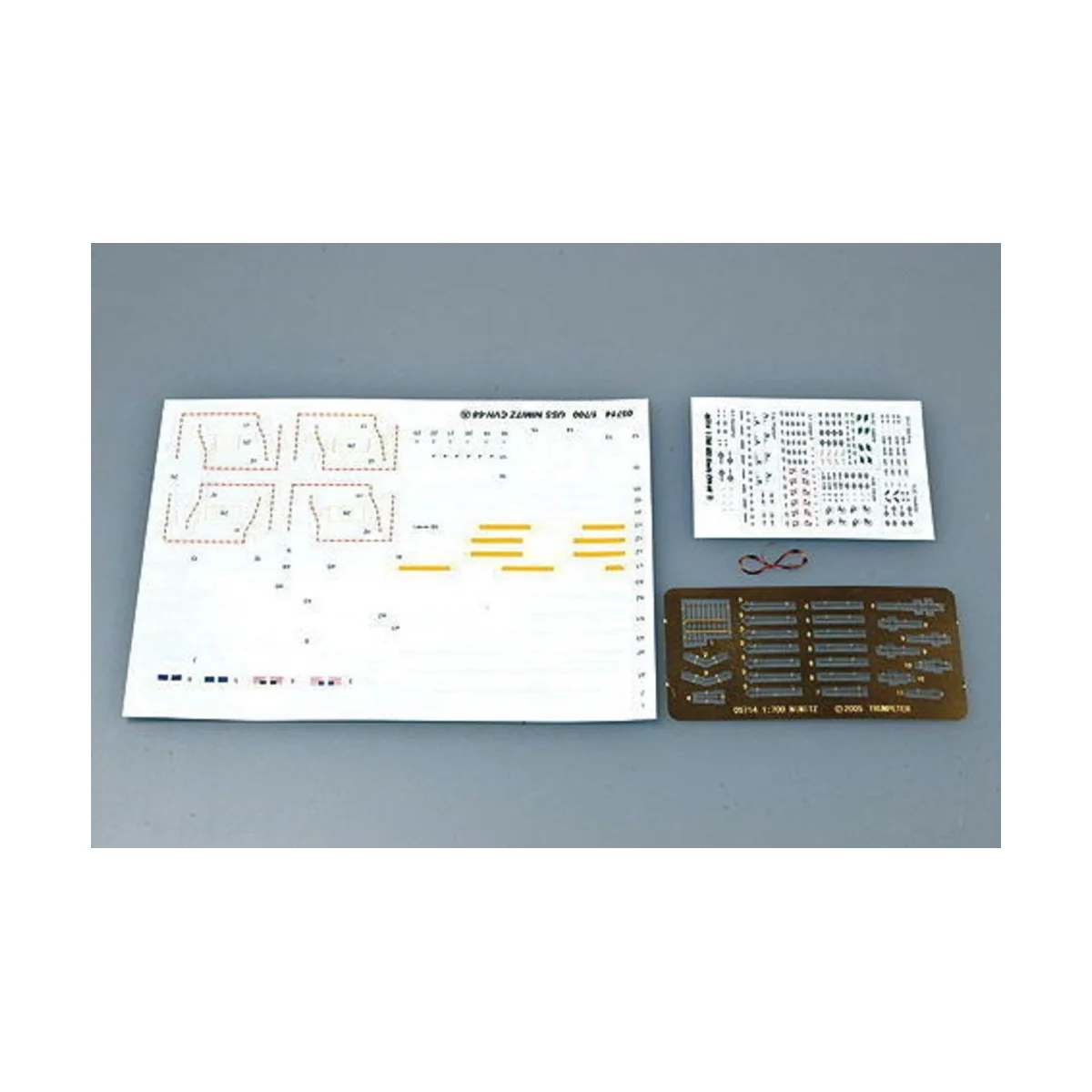 USS Nimitz CVN-68, 1/700 - Trumpeter 05714