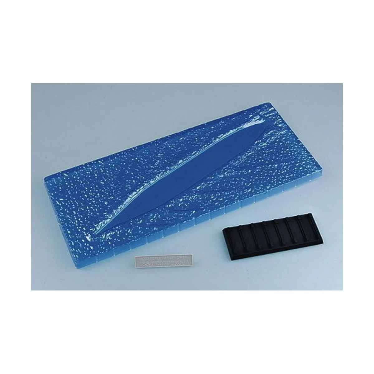 USS Ticonderoga CV-14, 1/700 - Trumpeter 05736