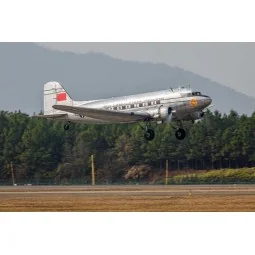 DC-3 - Trumpeter 05813