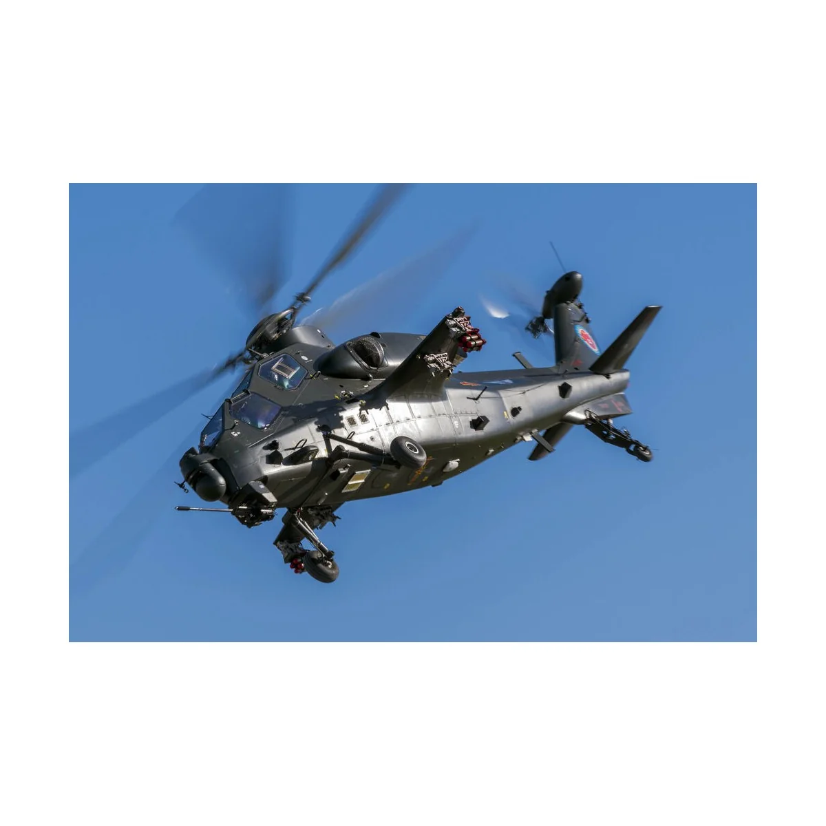 Chinese Z-10 Attack Helicopter - Trumpeter 05820