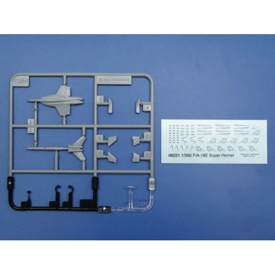 Grumman F/A-18 E Super Hornet, 1/350 - Trumpeter 06221