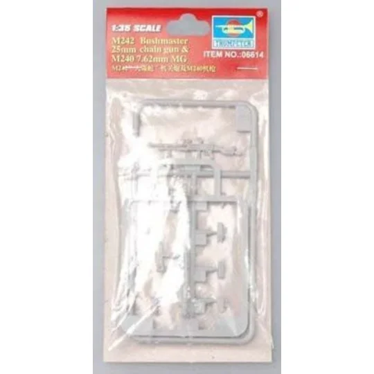 M242 Bushmaster 25mm chain gun & M240 7.62mm MG, 1/35 - Trumpeter 0... M242 Bushmaster 25mm chain gun & M240 7.62mm MG, 1/35 - Trumpeter 0...