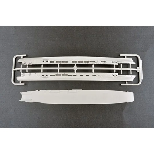 German Navy Aircraft Carrier DKM Peter Strasser, 1/700 - Trumpeter ...