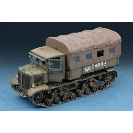 Soviet Voroshilovets Tractor, 1/72 - Trumpeter 07110