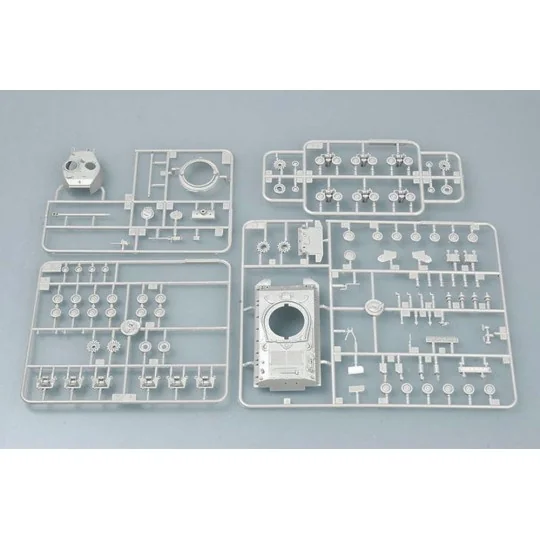 M4A3E8 Tank (T66 Track), 1/72 - Trumpeter 07225