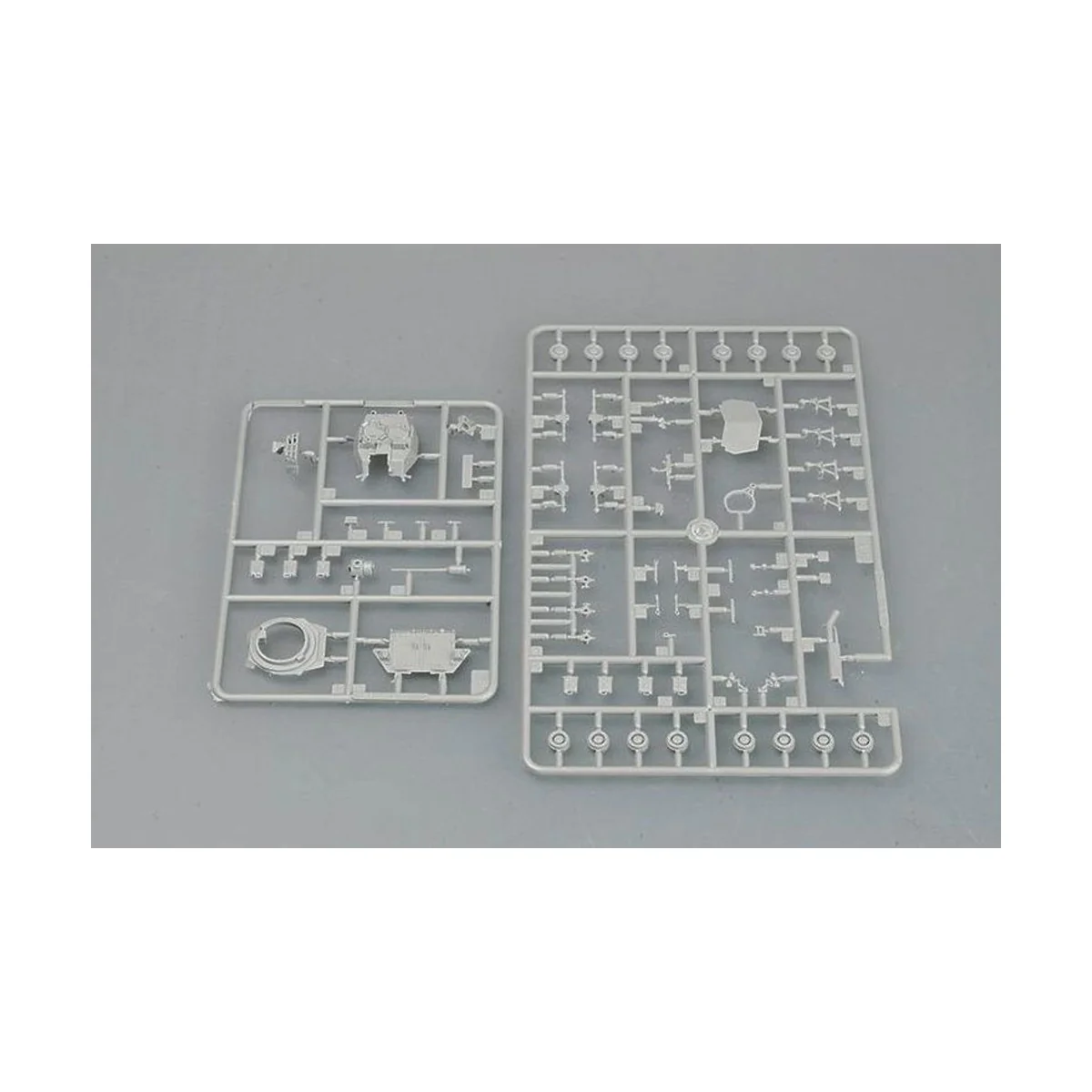 USMC LAV-25 (8X8) Light Armored Vehicle, 1/72 - Trumpeter 07268