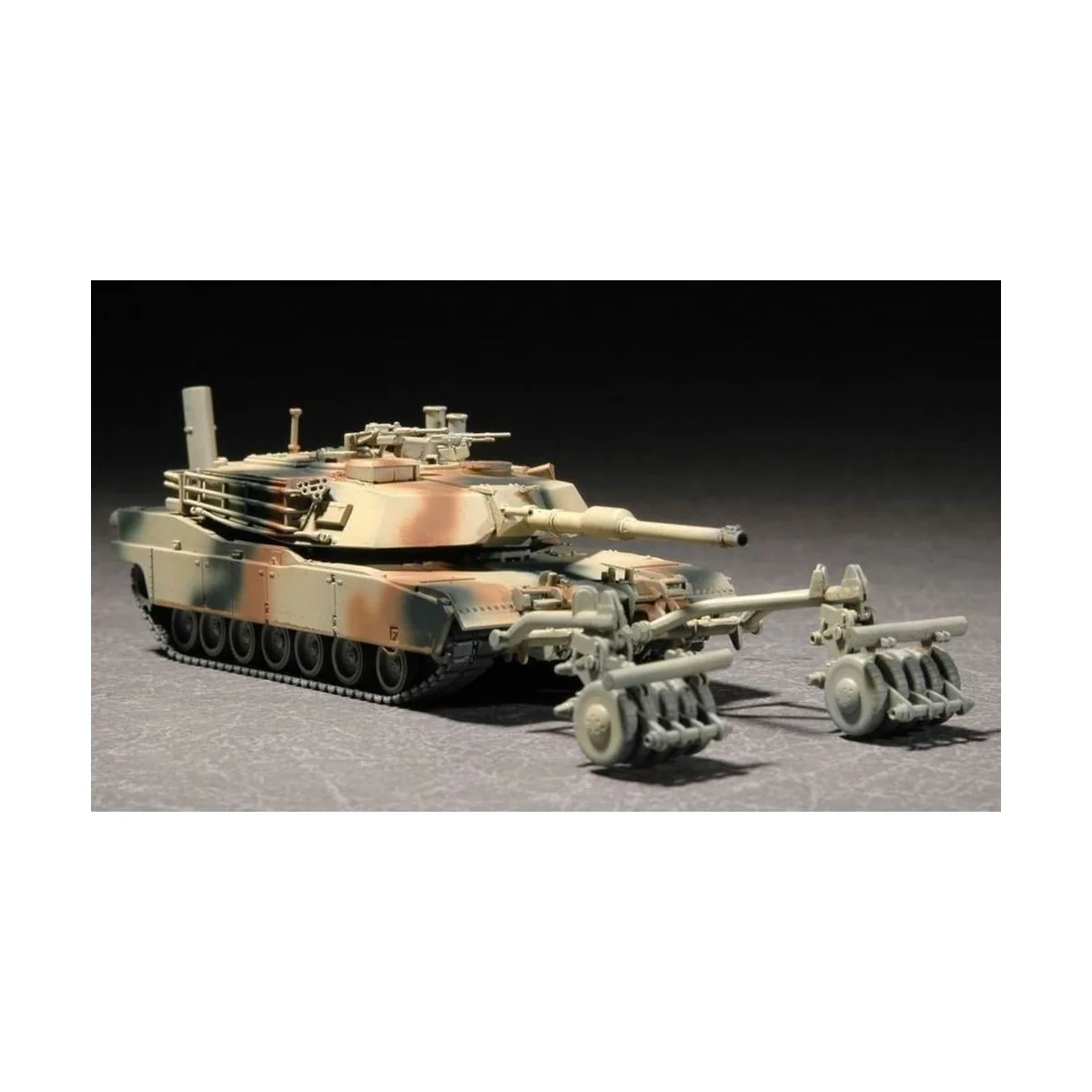 M1A1 with Mine Roller Set - Trumpeter 07278