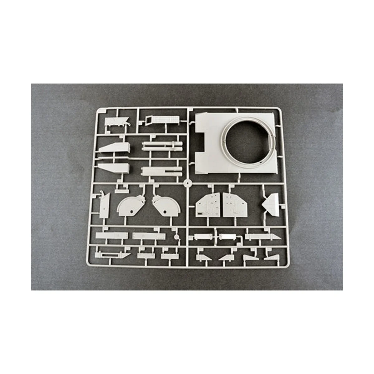 2S19-M2 Self-propelled Howitzer - Trumpeter 09534