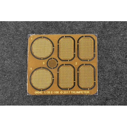 E-100 Heavy Tank -Krupp Turret, 1/35 - Trumpeter 09543 E-100 Heavy Tank -Krupp Turret, 1/35 - Trumpeter 09543