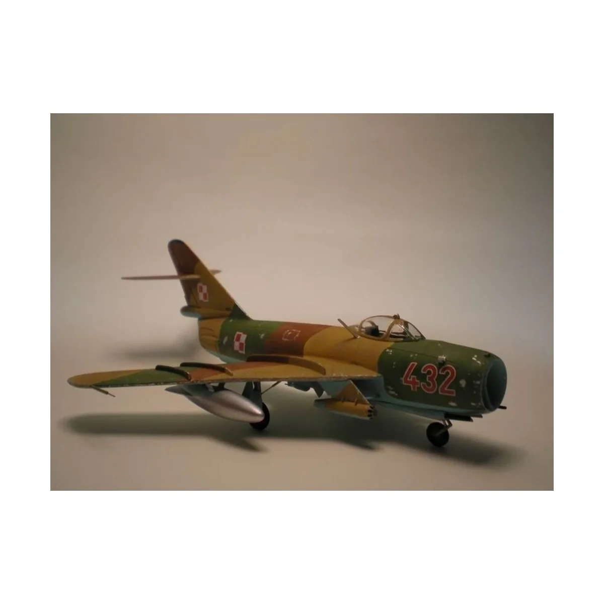 MiG-17 PF Radar Fresco, 1/72 - Mistercraft C-29