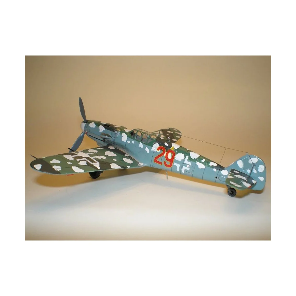 BF-109G-5R6 Roten Jager, 1/72 - Mistercraft C-108