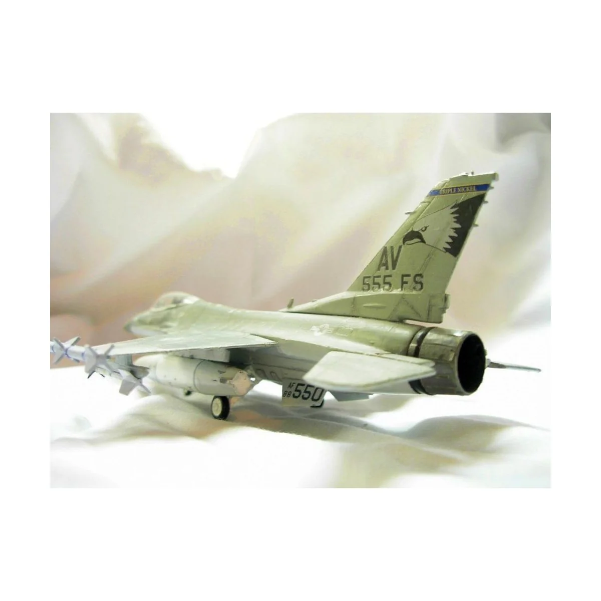 F-16C-40 Aviano A.B., 1/72 - Mistercraft D-90