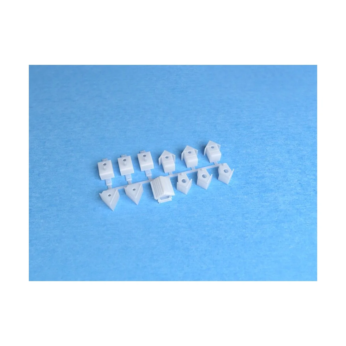 Birdhouses set, 1/35 - Matho Models 35053