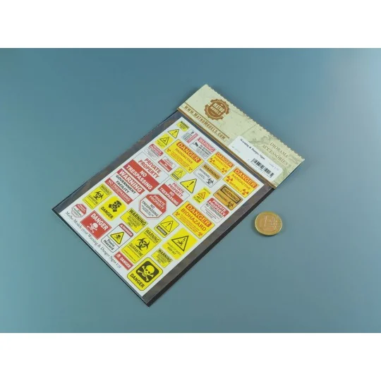 Warning & Danger Signs - Matho Models 35116