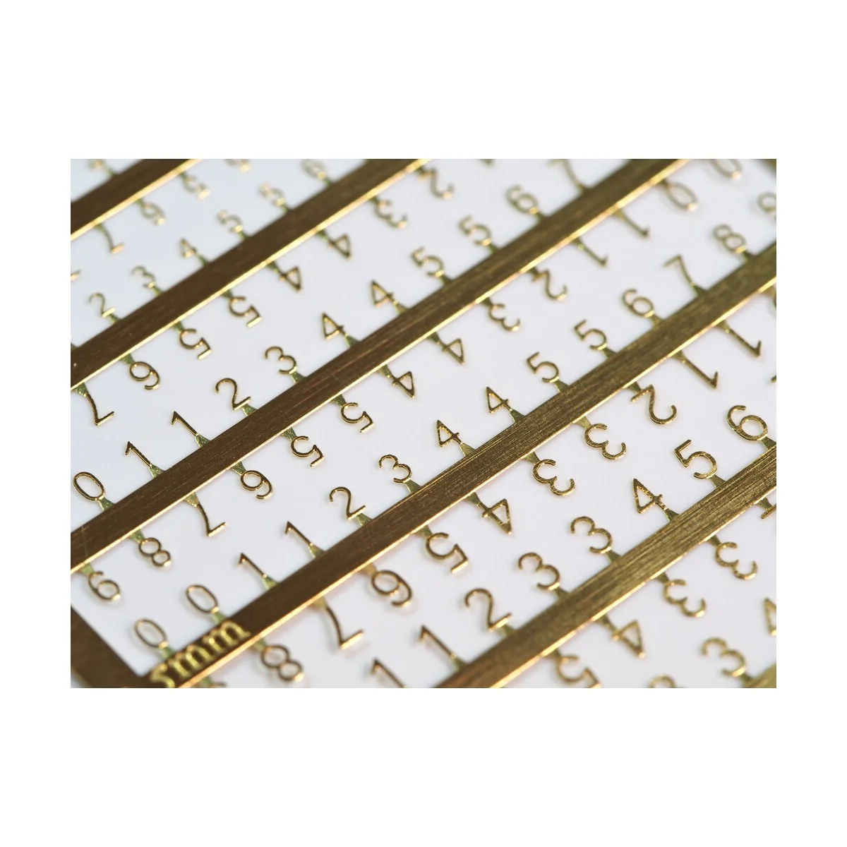 PE Numbers: 1, 5 - 2, 0 - 2, 5 - 3, 0mm - Matho Models 80006