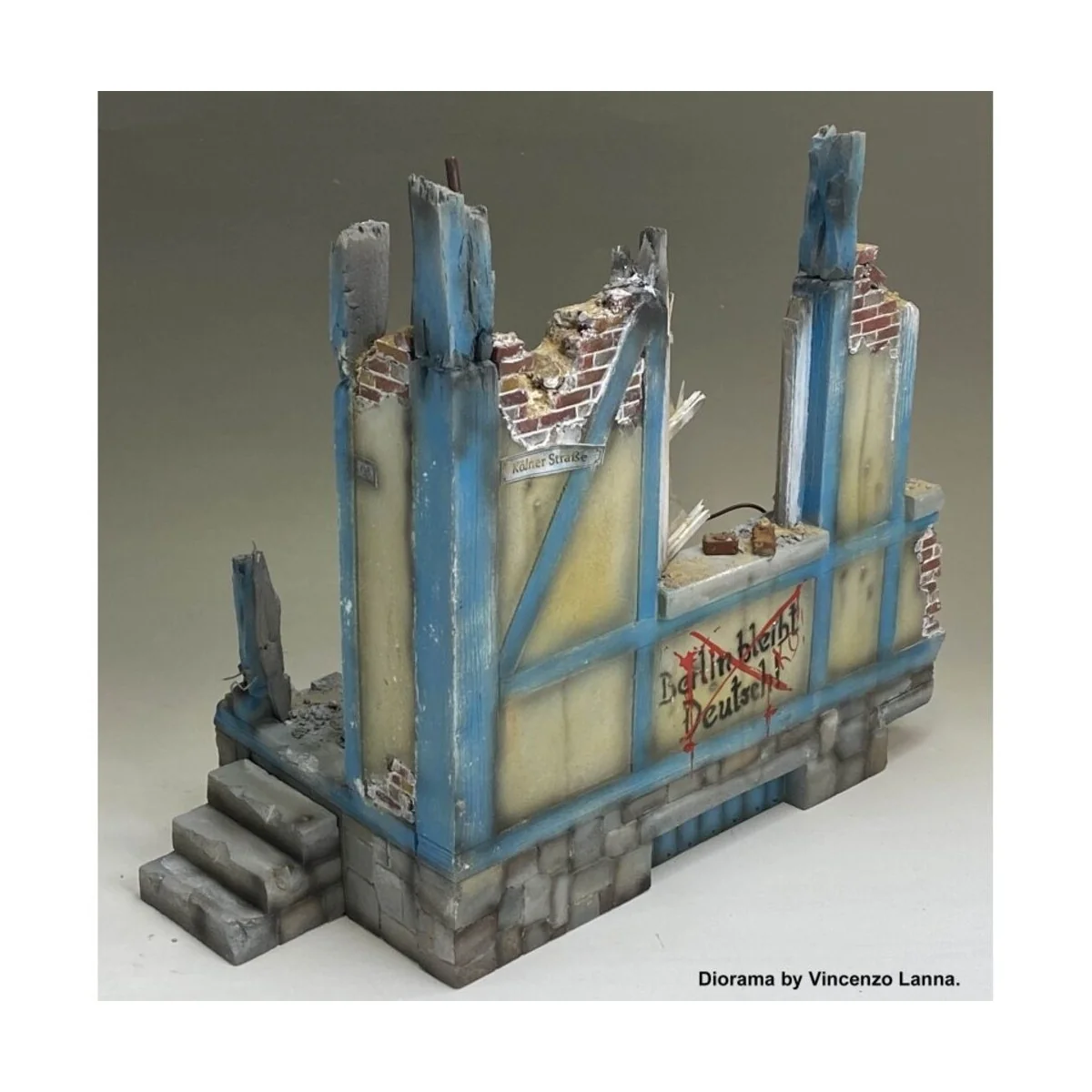 German house ruin No.1, 1/35 - Royal Model RM1099