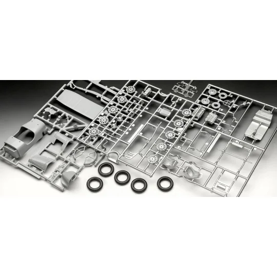 Starter Kit Aston Martin Ulster, 1/32 - Revell 77751