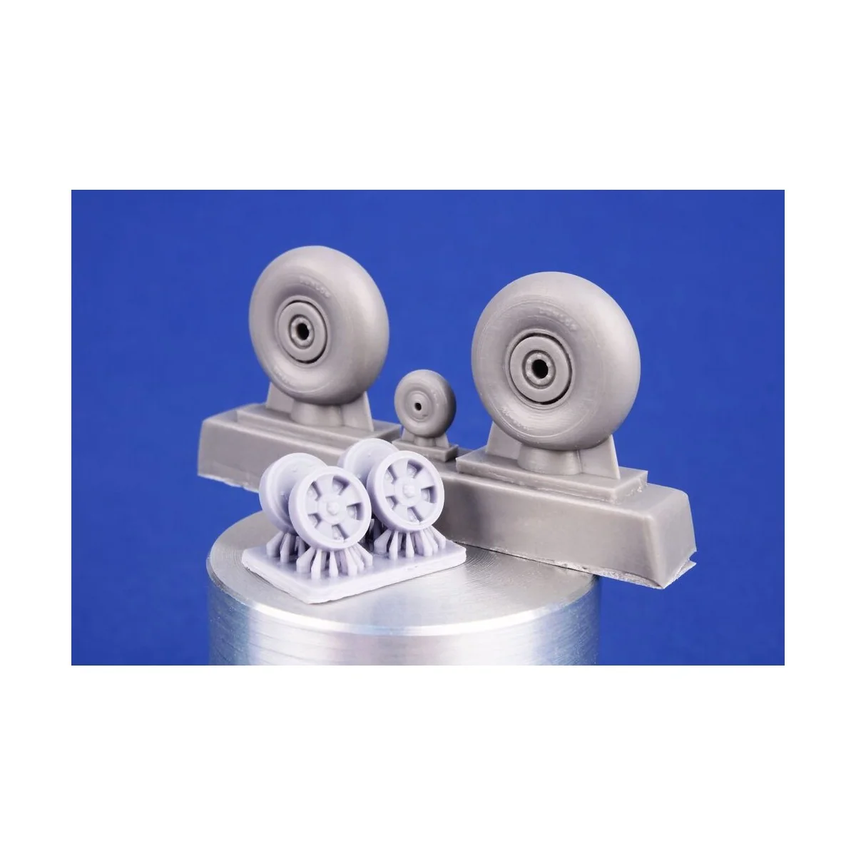 Fairey Barracuda Wheels for Trumpeter, 1/48 - CMK 129-4505 Fairey Barracuda Wheels for Trumpeter, 1/48 - CMK 129-4505