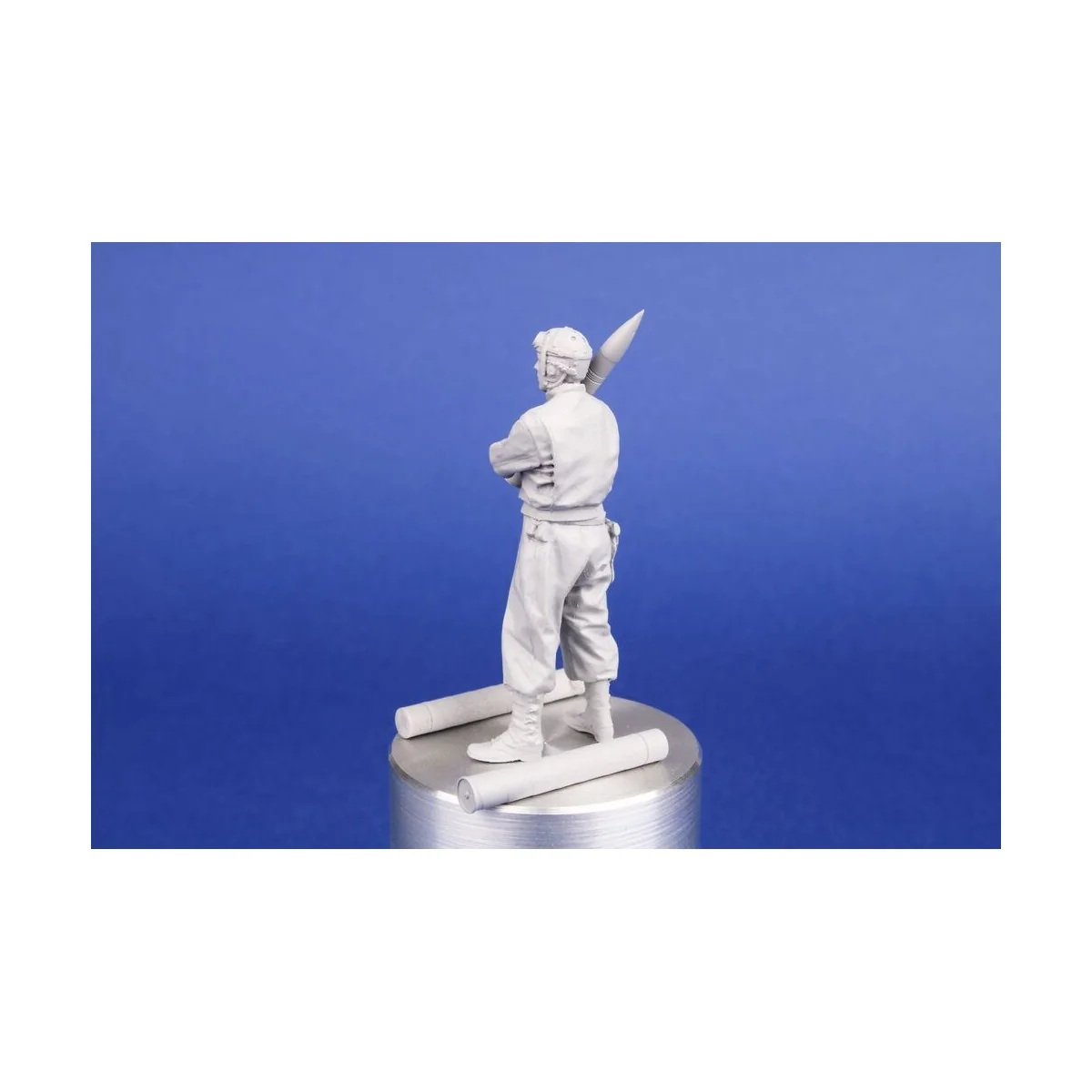 M36 Tank Destroyer Loader, 1/35 - CMK 129-F35410 M36 Tank Destroyer Loader, 1/35 - CMK 129-F35410