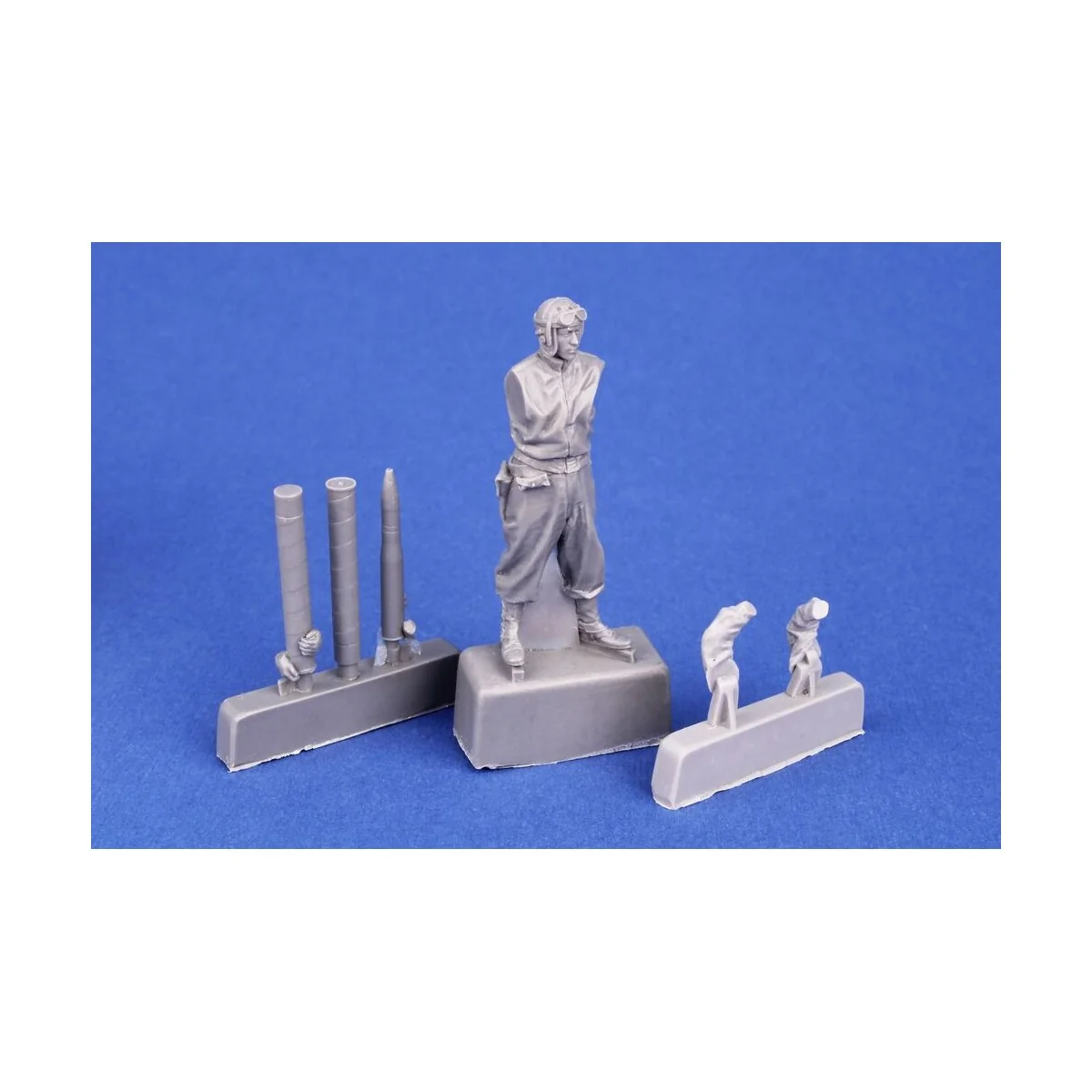 M36 Tank Destroyer Loader, 1/35 - CMK 129-F35410 M36 Tank Destroyer Loader, 1/35 - CMK 129-F35410