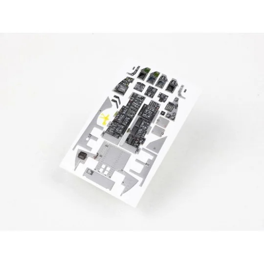 F-16C Block 50/52 for Tamiya, 1/32 - Red Fox Studio RFSQS-32071