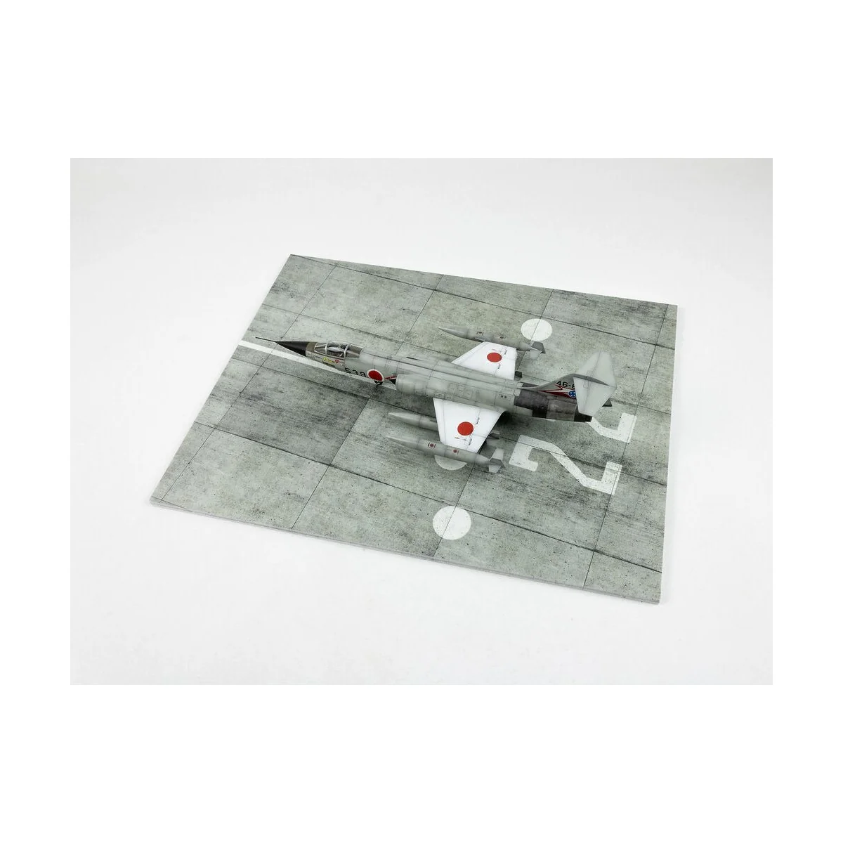 Modern USSR Airfield Type 2 300x230mm (Universal), 1/72 - Red Fox S...