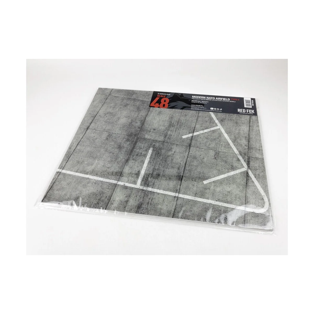 Modern NATO Airfield Type 5 380x320mm (Universal), 1/48 - Red Fox S...
